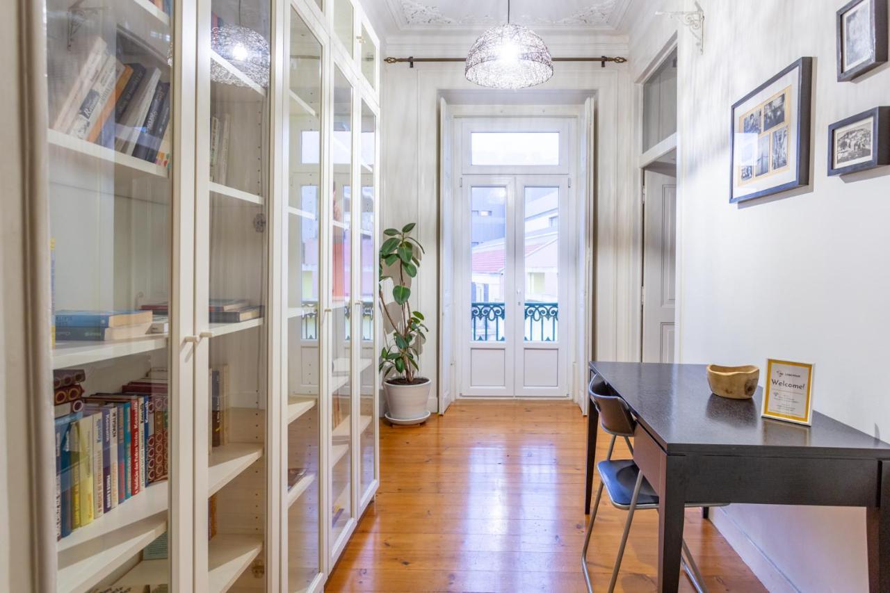 Bright 2 Bedroom Apt 100M From Av. Liberdade Lisbon Luaran gambar