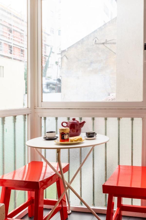 Bright 2 Bedroom Apt 100M From Av. Liberdade Lisbon Luaran gambar